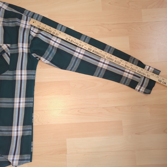 Abercrombie & Fitch Men’s Green Plaid Long Sleeve Button Down Shirt - Picture 10 of 14